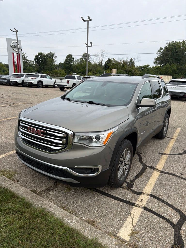 2019 GMC Acadia SLE — photo 1 of 24
