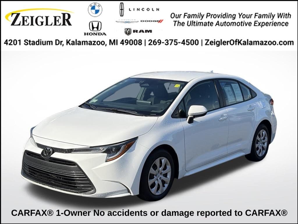 2024 Toyota Corolla LE — photo 1 of 36