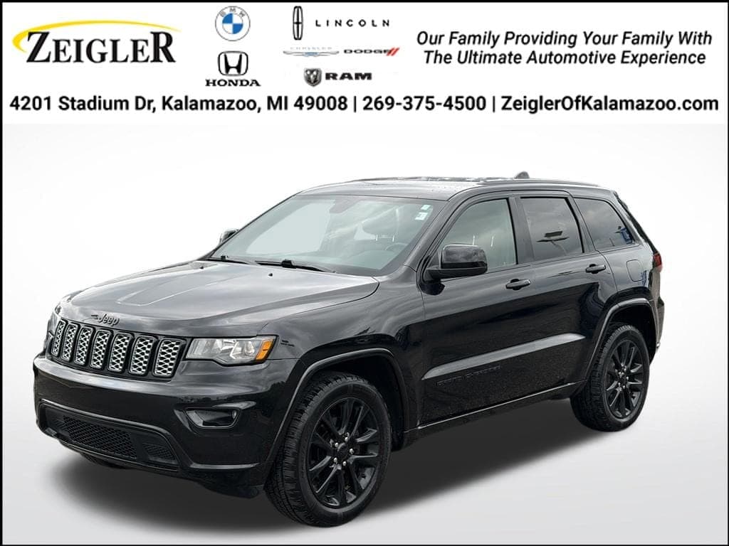 2018 Jeep Grand Cherokee Laredo 4x4 — photo 1 of 40