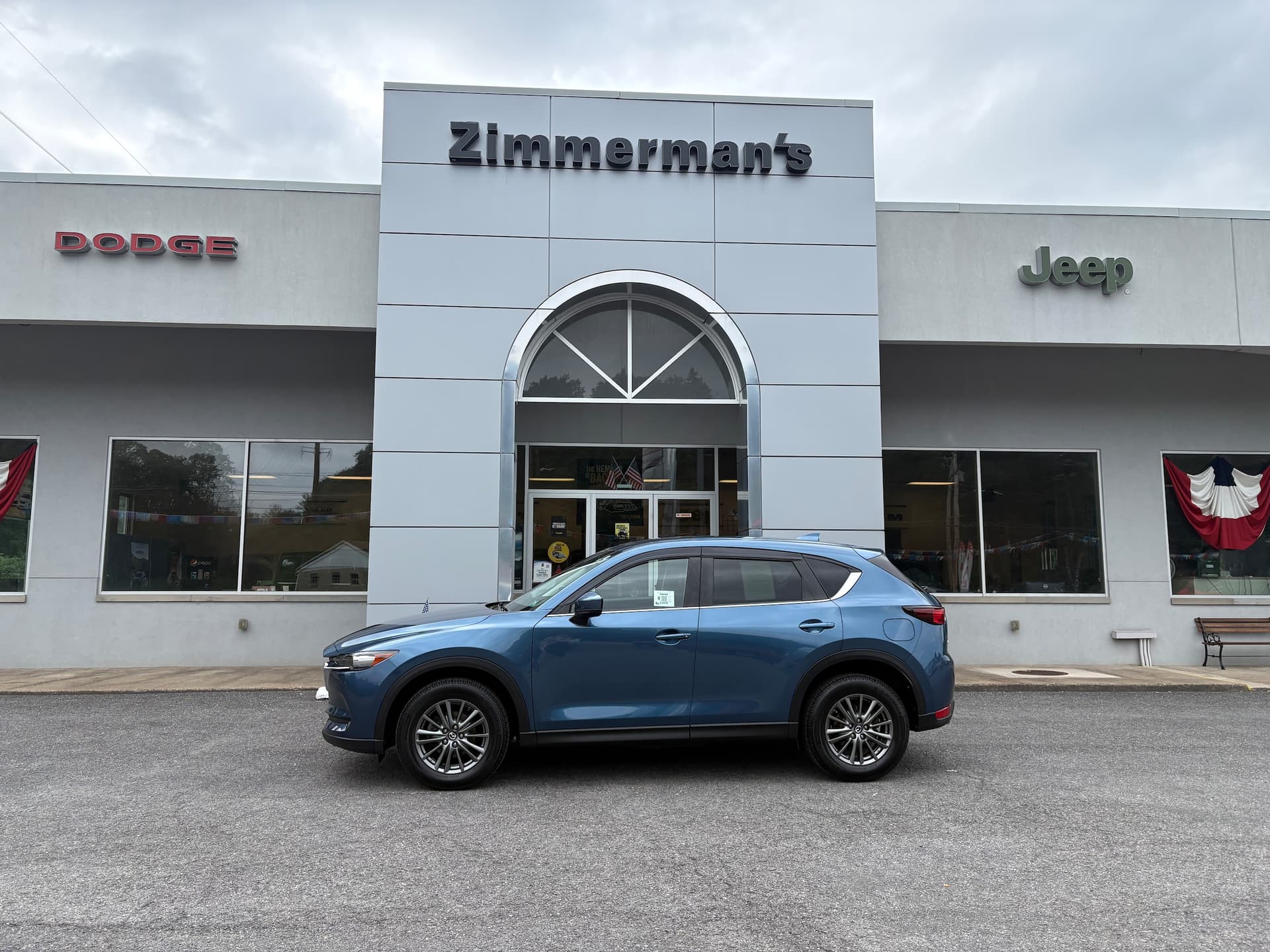 2017 Mazda Mazda CX-5 Touring — photo 1 of 22