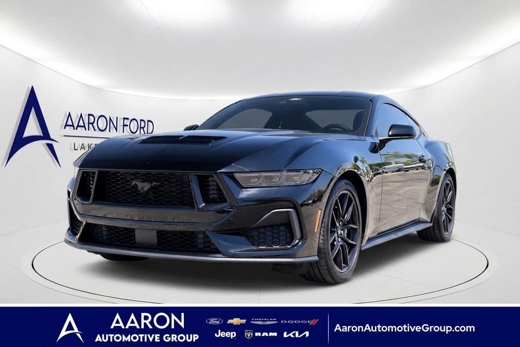 2025 Ford Mustang GT — photo 1 of 38