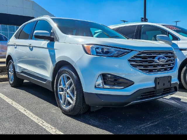 2022 Ford Edge SEL — photo 1 of 11