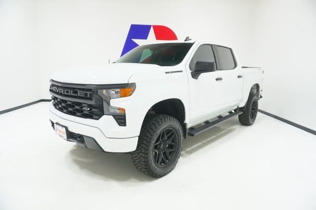 2023 Chevrolet Silverado 1500 Custom — photo 1 of 34