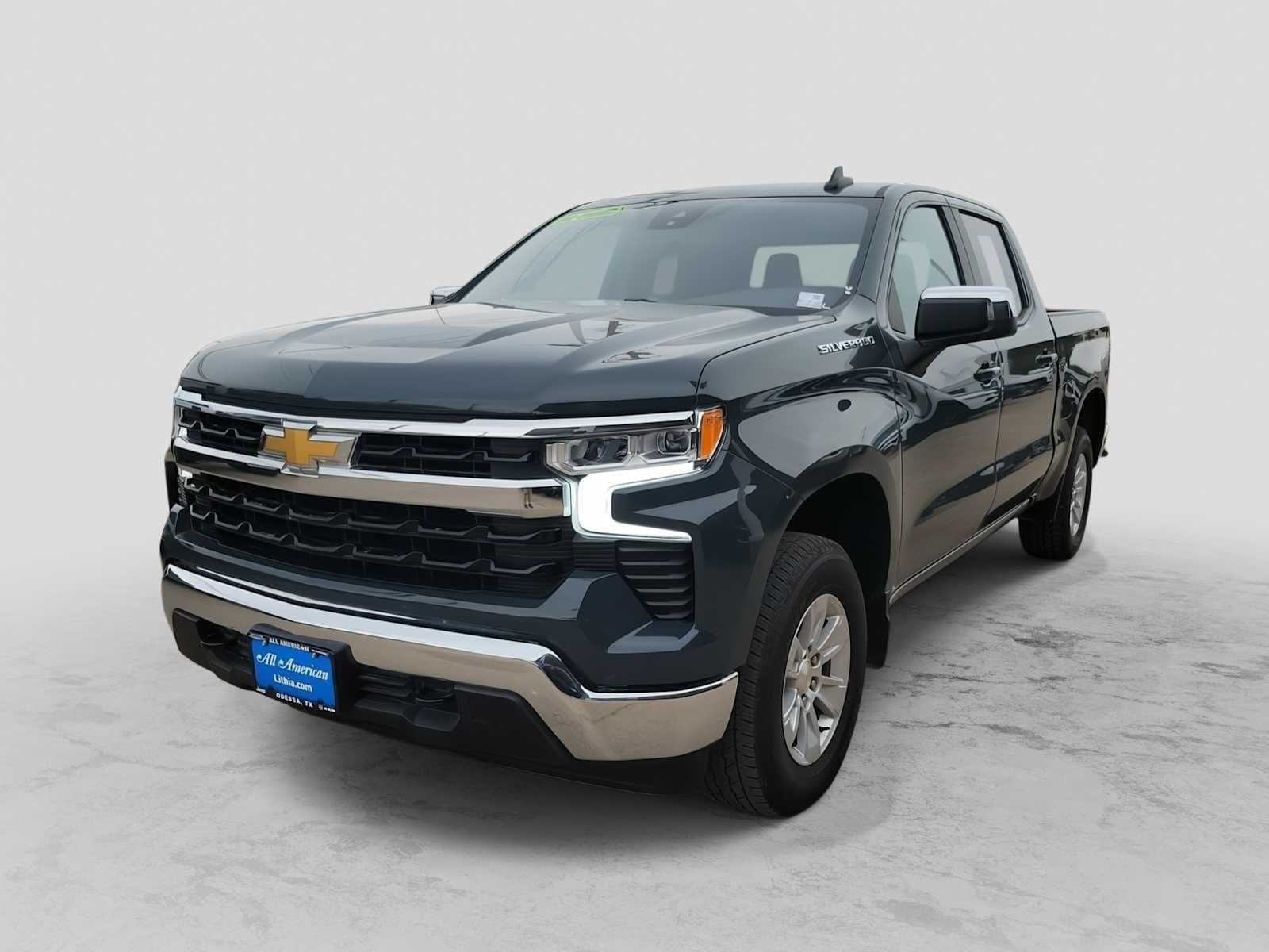 2025 Chevrolet Silverado 1500 LT — photo 1 of 25