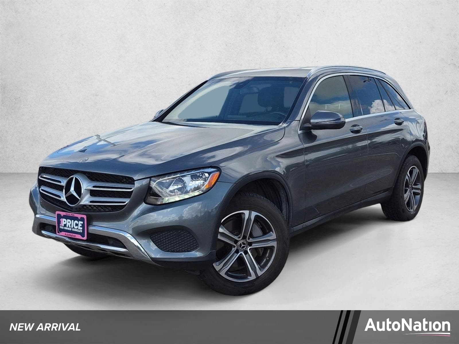 2019 Mercedes-Benz GLC GLC 300 — photo 1 of 16