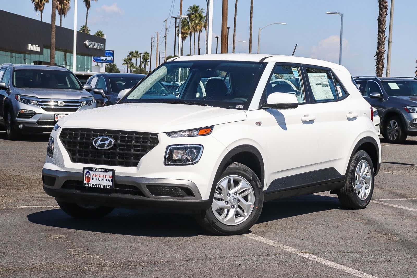2026 Hyundai Venue SE — photo 1 of 34