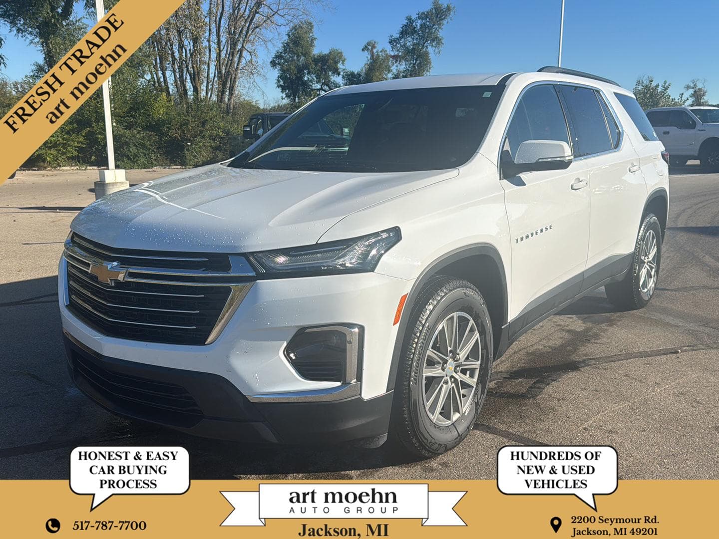 2023 Chevrolet Traverse LT Cloth — photo 1 of 14