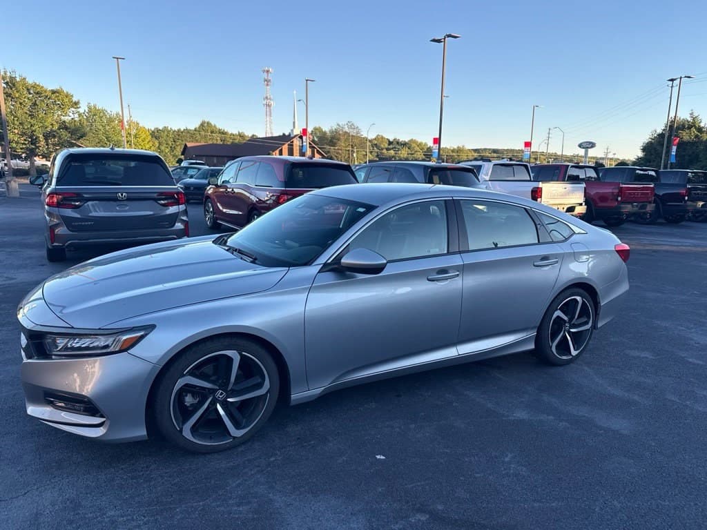 2019 Honda Accord Sedan Base — photo 1 of 4