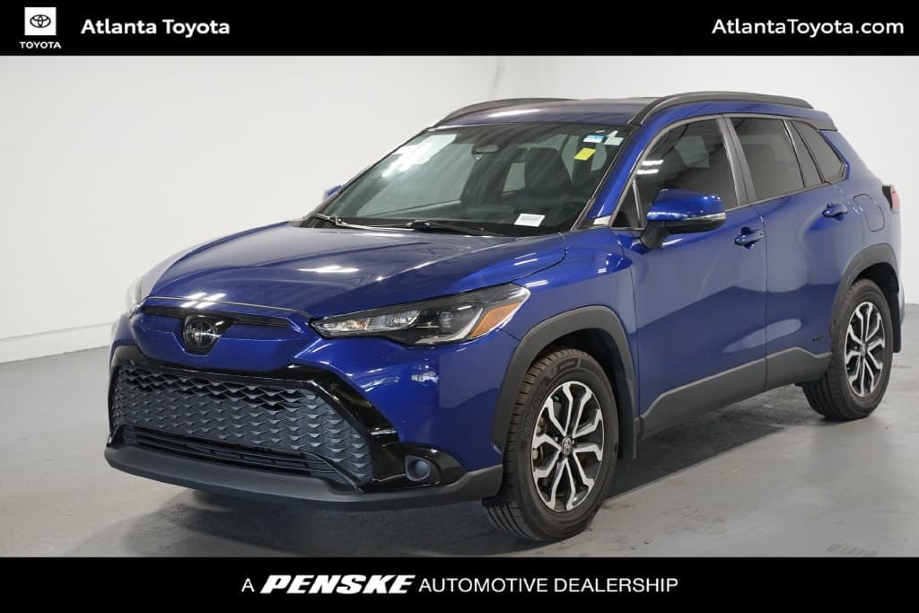 2023 Toyota Corolla Cross Hybrid SE — photo 1 of 7