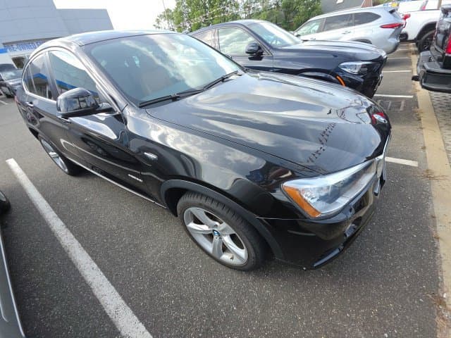 2016 BMW X4 xDrive28i — photo 1 of 2