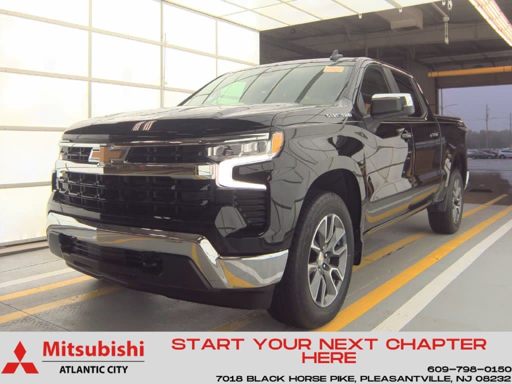 2024 Chevrolet Silverado 1500 LT — photo 1 of 5
