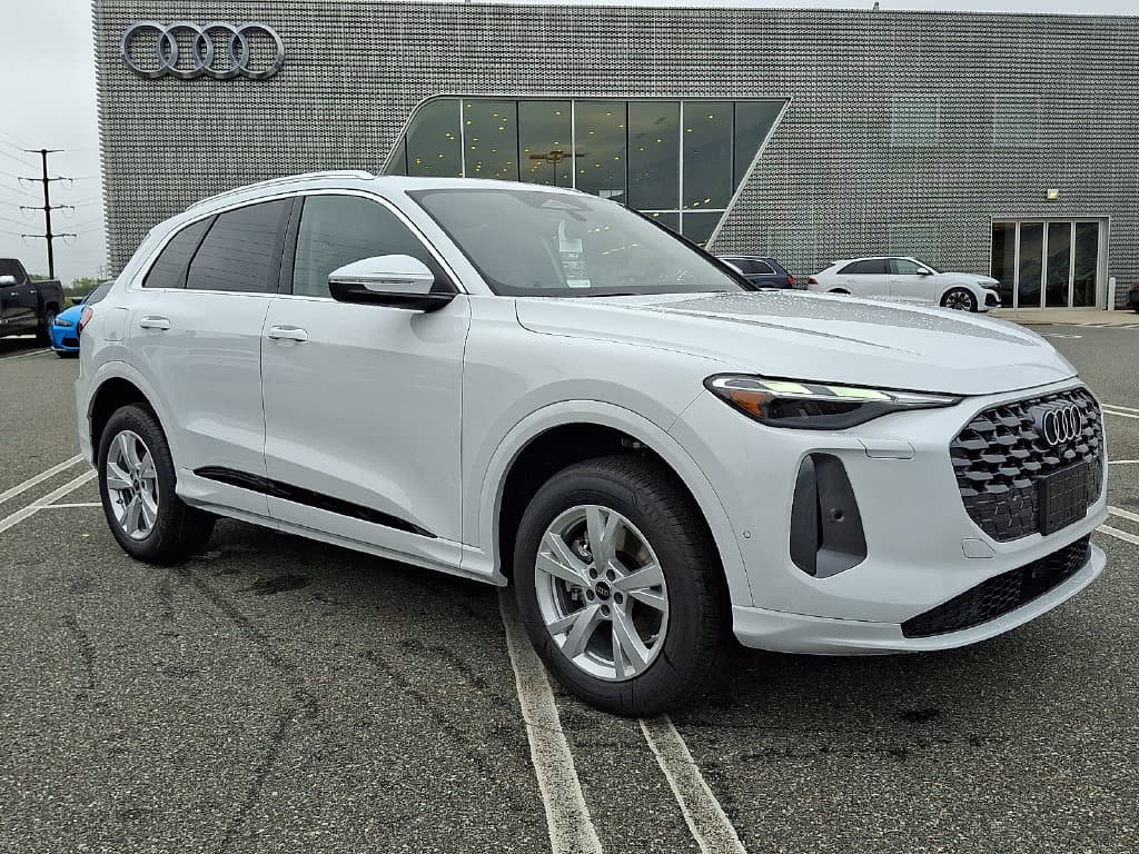 2026 Audi Q5 Base — photo 1 of 27