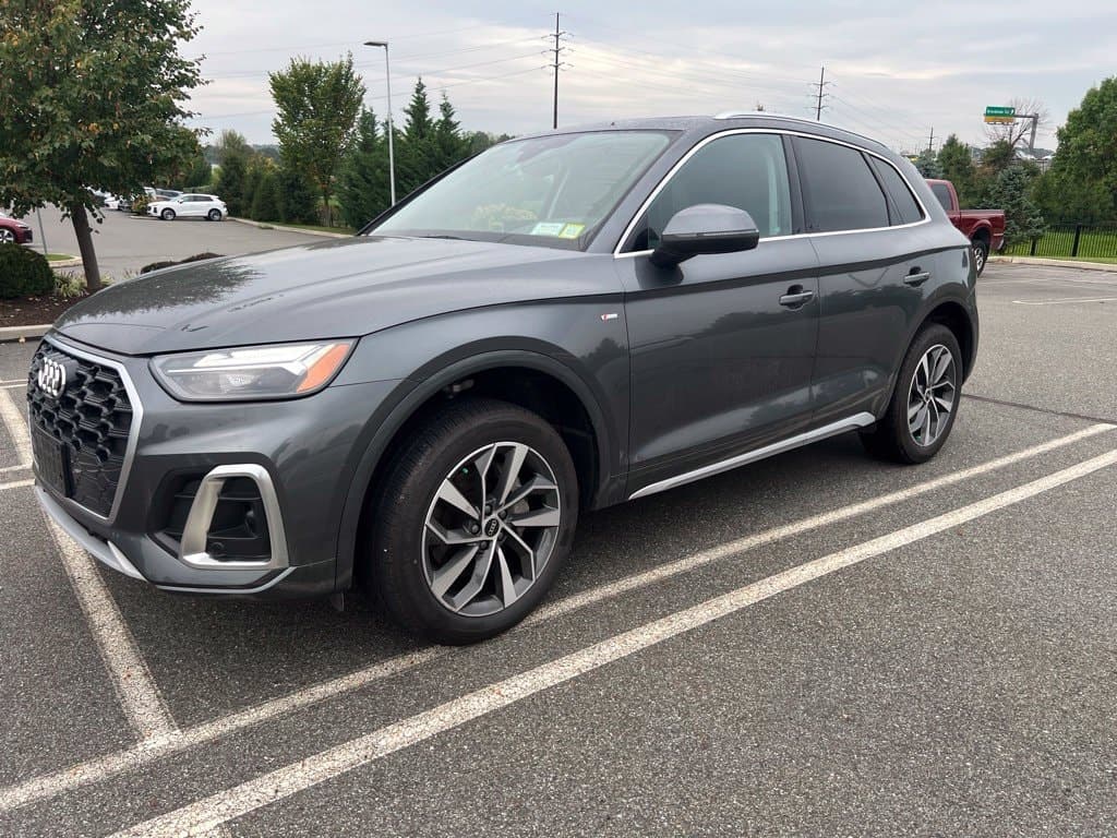 2023 Audi Q5 Base — photo 1 of 13