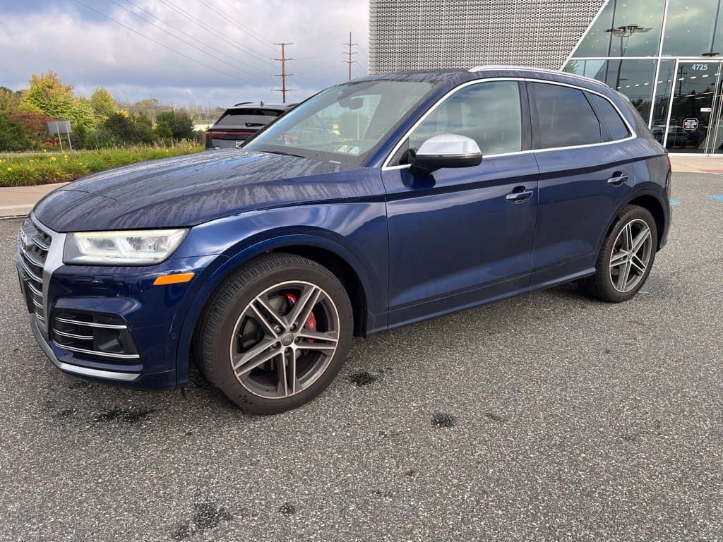 2019 Audi SQ5 Prestige — photo 1 of 14