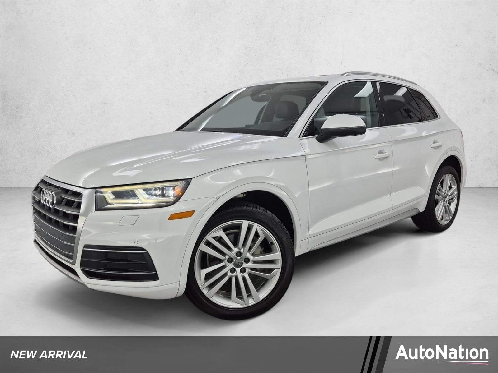 2018 Audi Q5 Premium Plus — photo 1 of 30