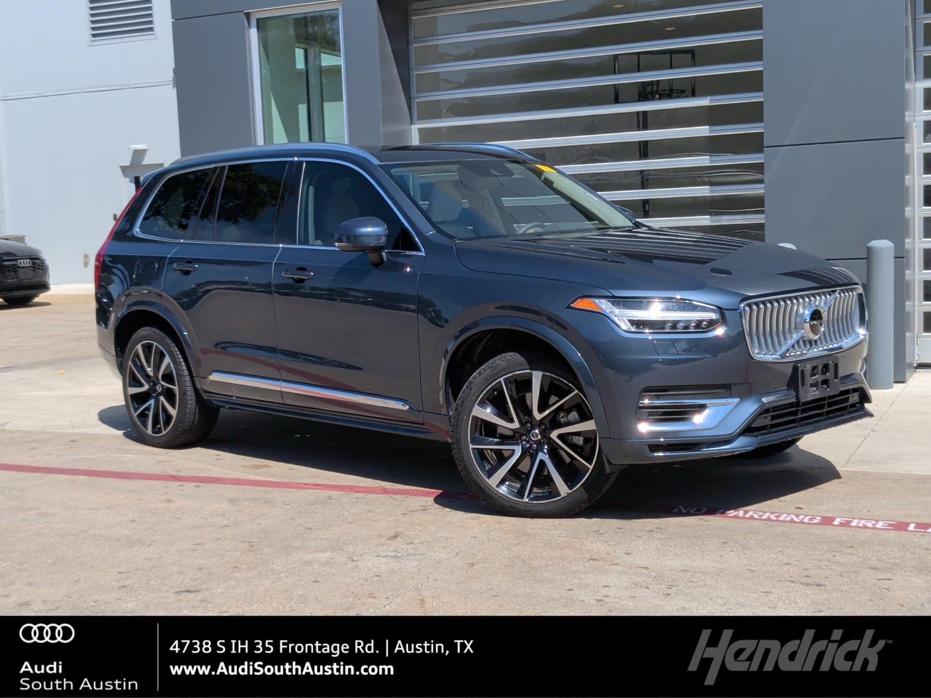 2022 Volvo XC90 Recharge Plug-In Hybrid Inscription Expression — photo 1 of 37