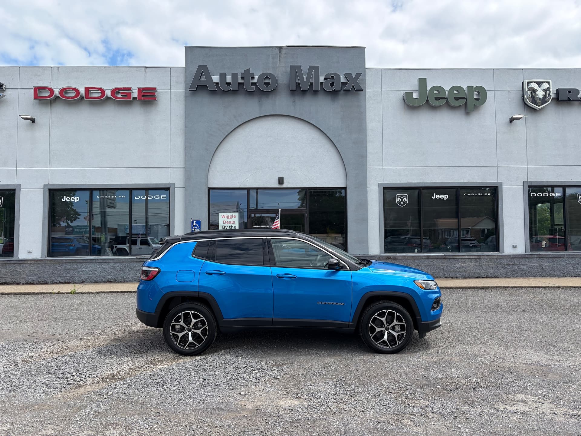 2026 Jeep Compass Limited — photo 1 of 27