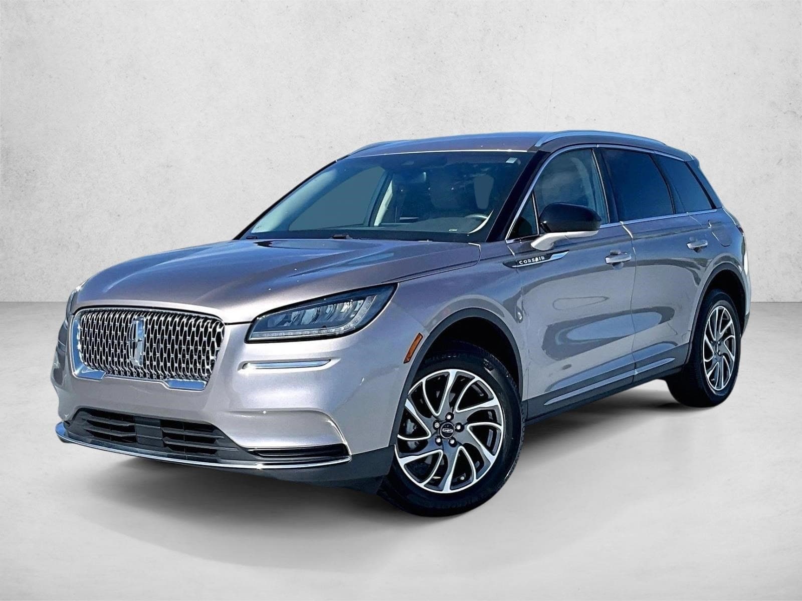 2021 Lincoln Corsair Standard — photo 1 of 30