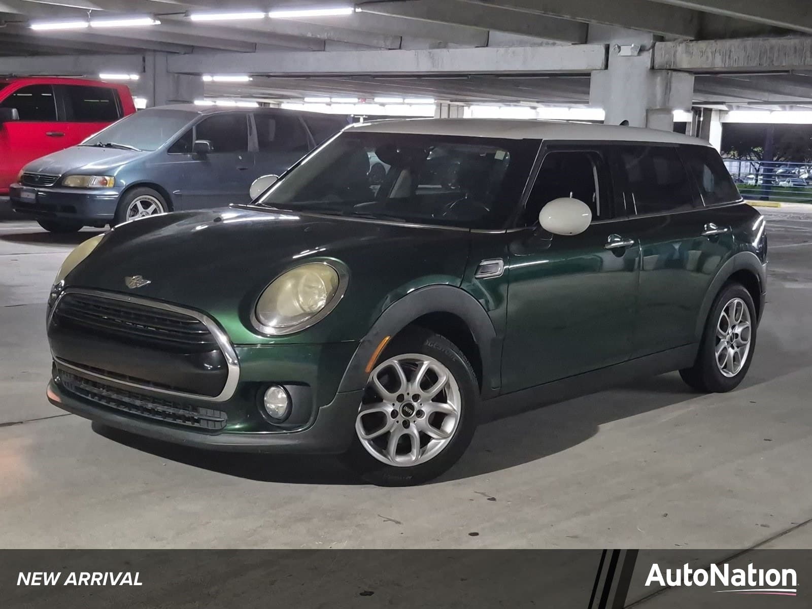 2017 Mini Clubman Cooper — photo 1 of 16