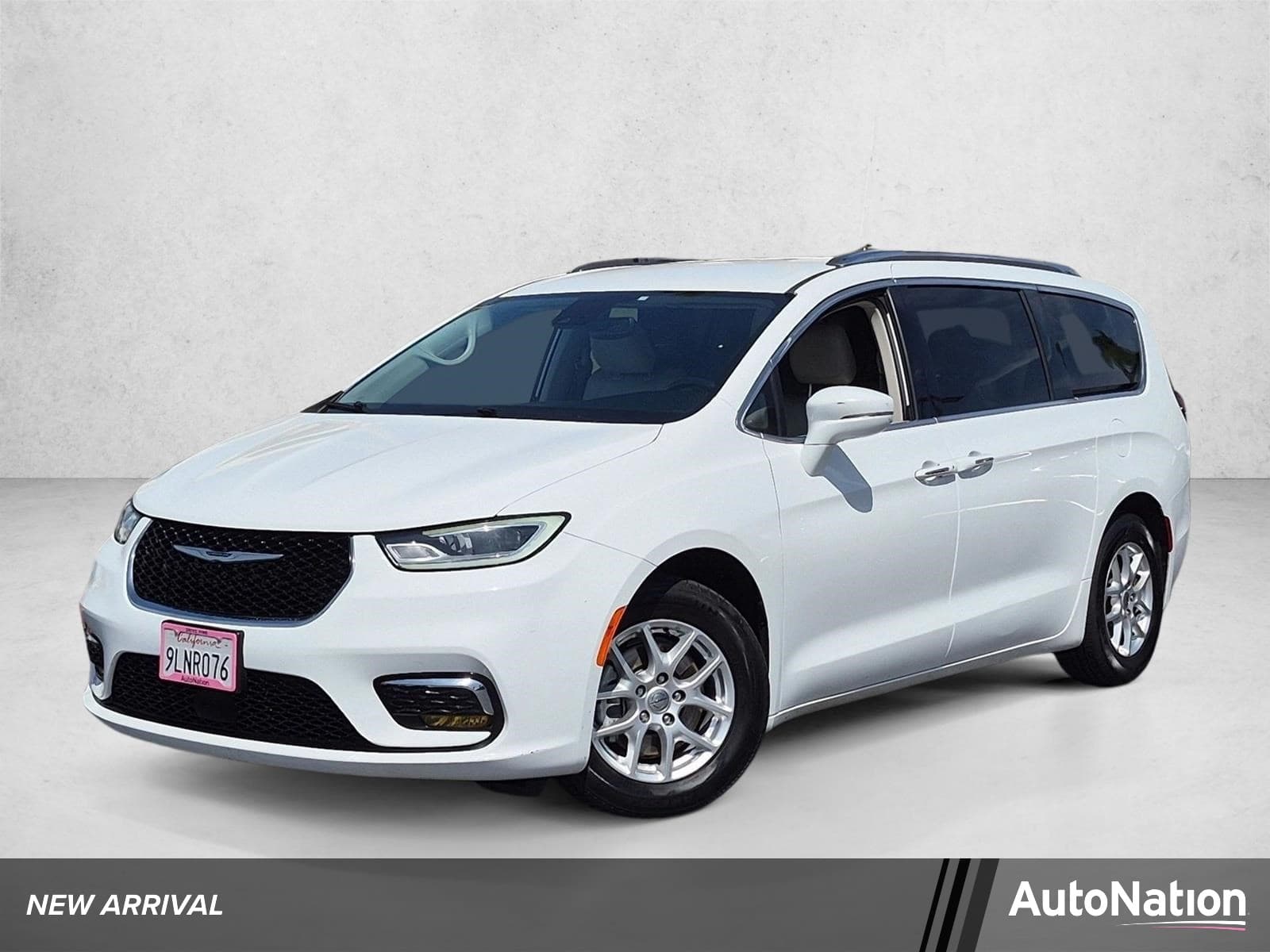 2021 Chrysler Pacifica Touring L — photo 1 of 24