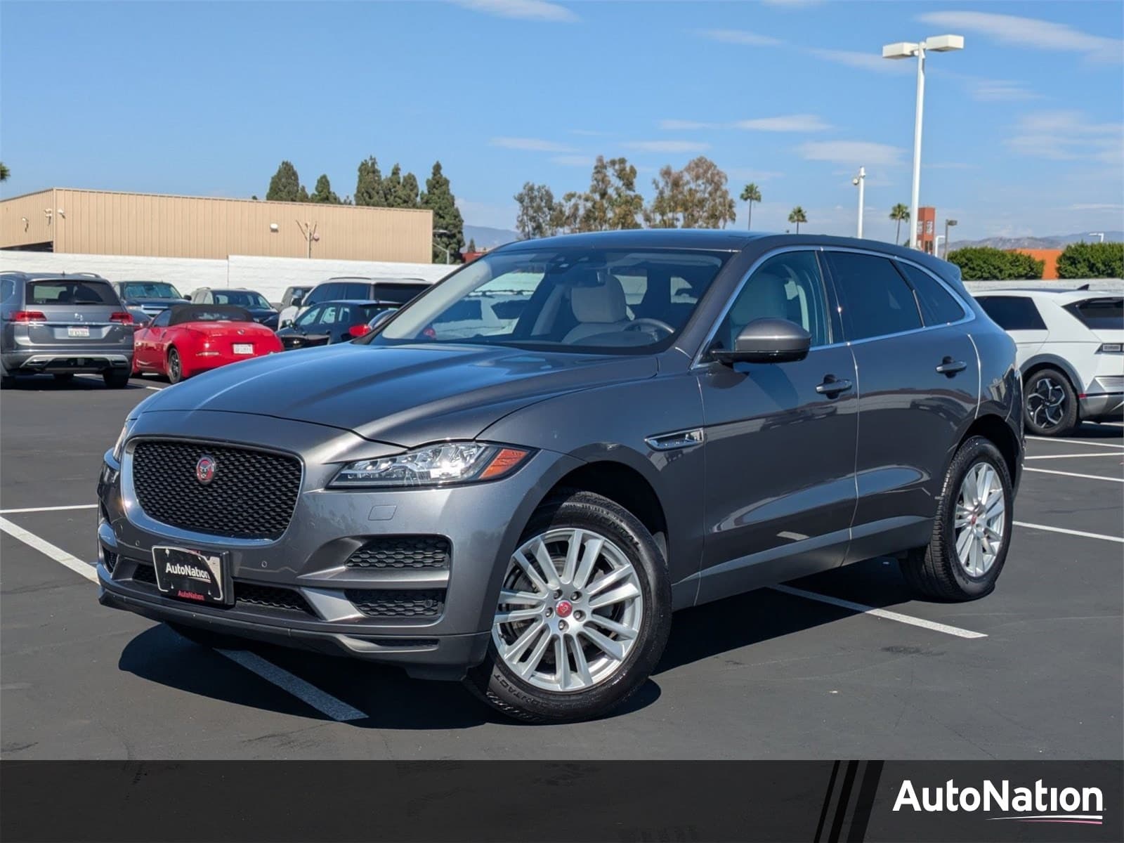 2018 Jaguar F-PACE 25t Prestige — photo 1 of 27