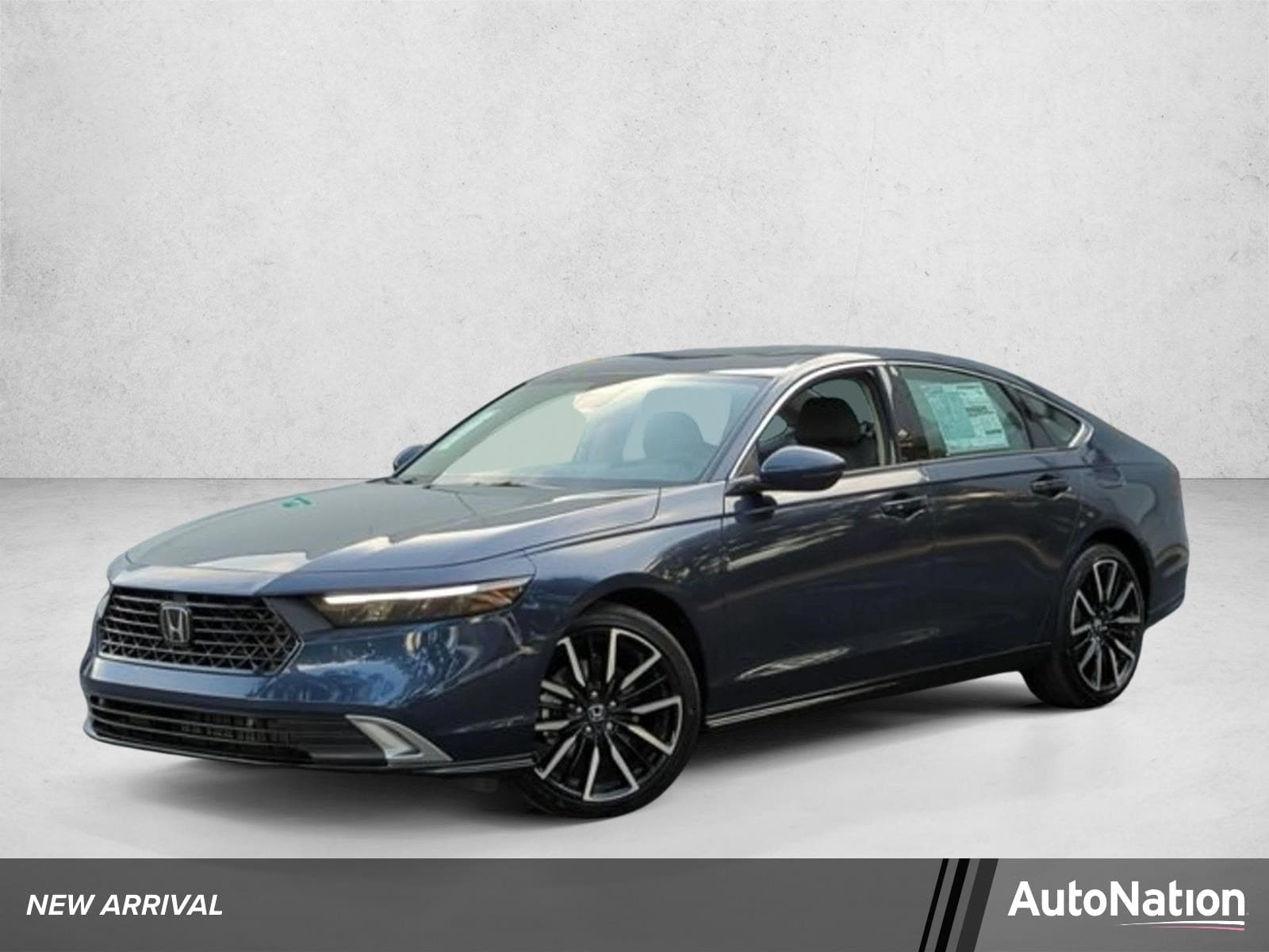 2026 Honda Accord Hybrid Touring — photo 1 of 17