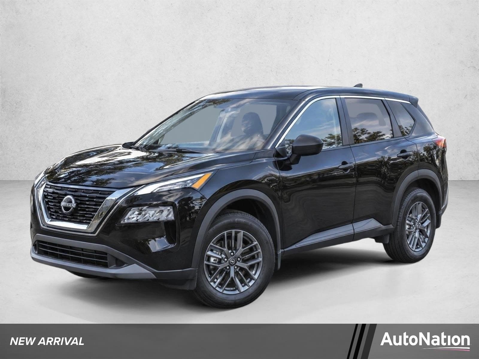 2023 Nissan Rogue S — photo 1 of 8