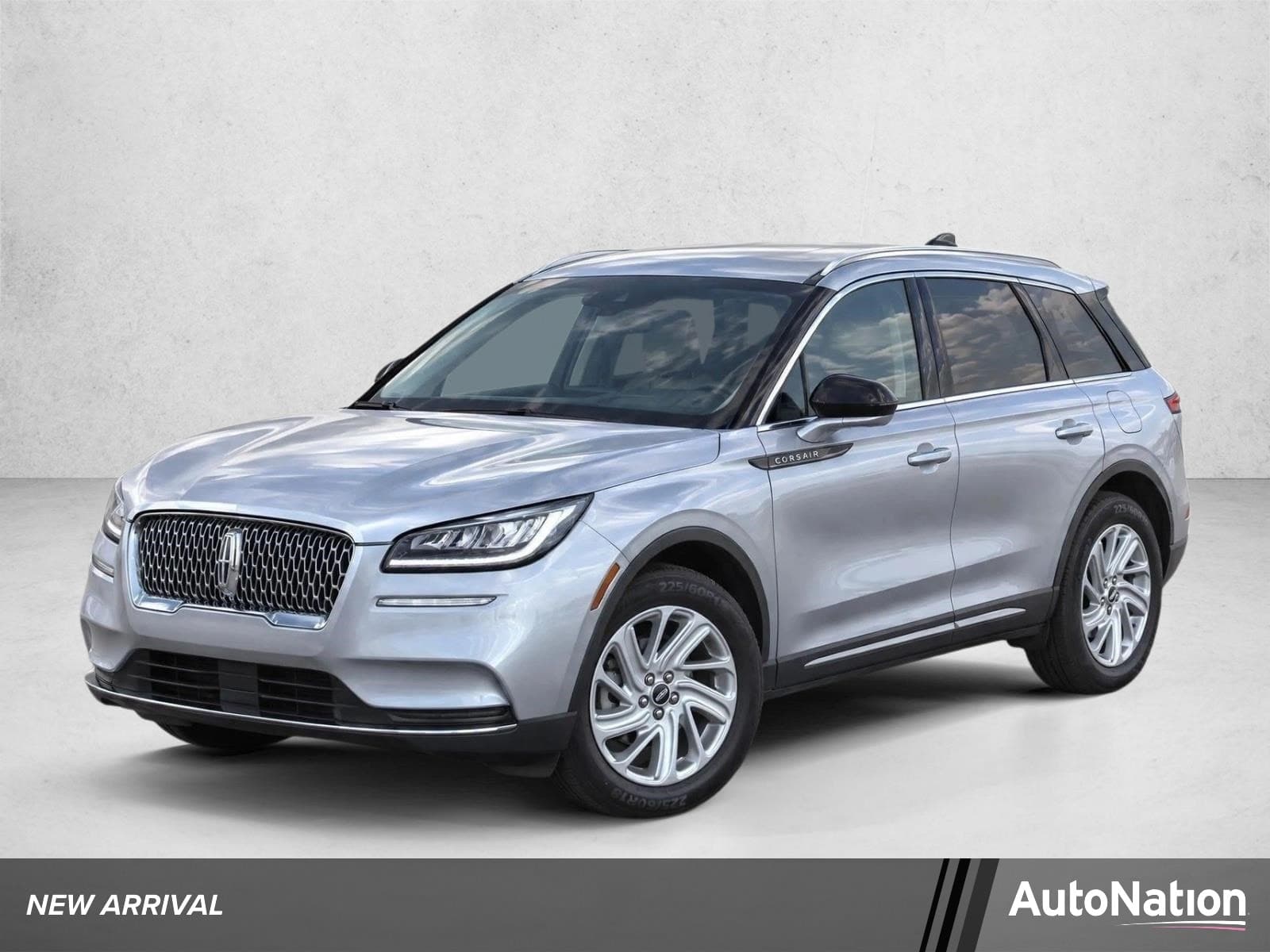 2021 Lincoln Corsair Standard — photo 1 of 8