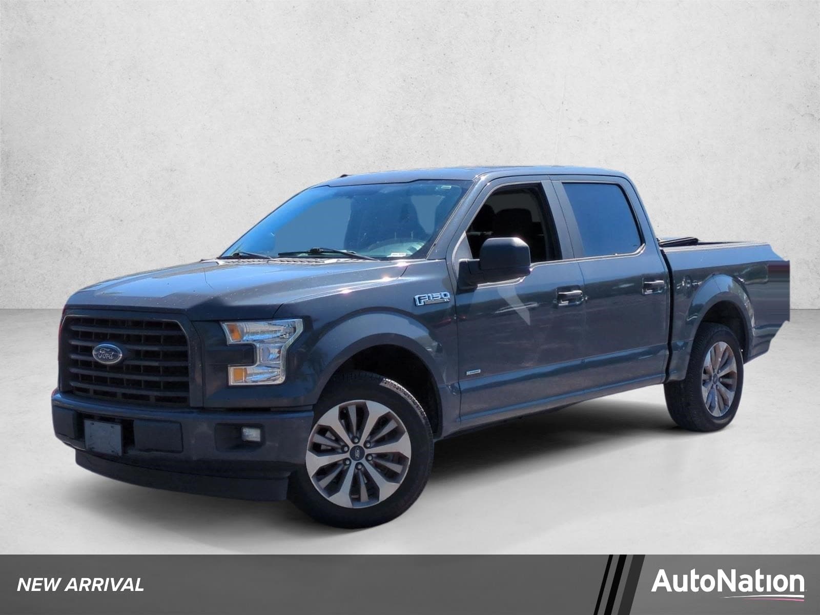 2017 Ford F-150 Base — photo 1 of 15