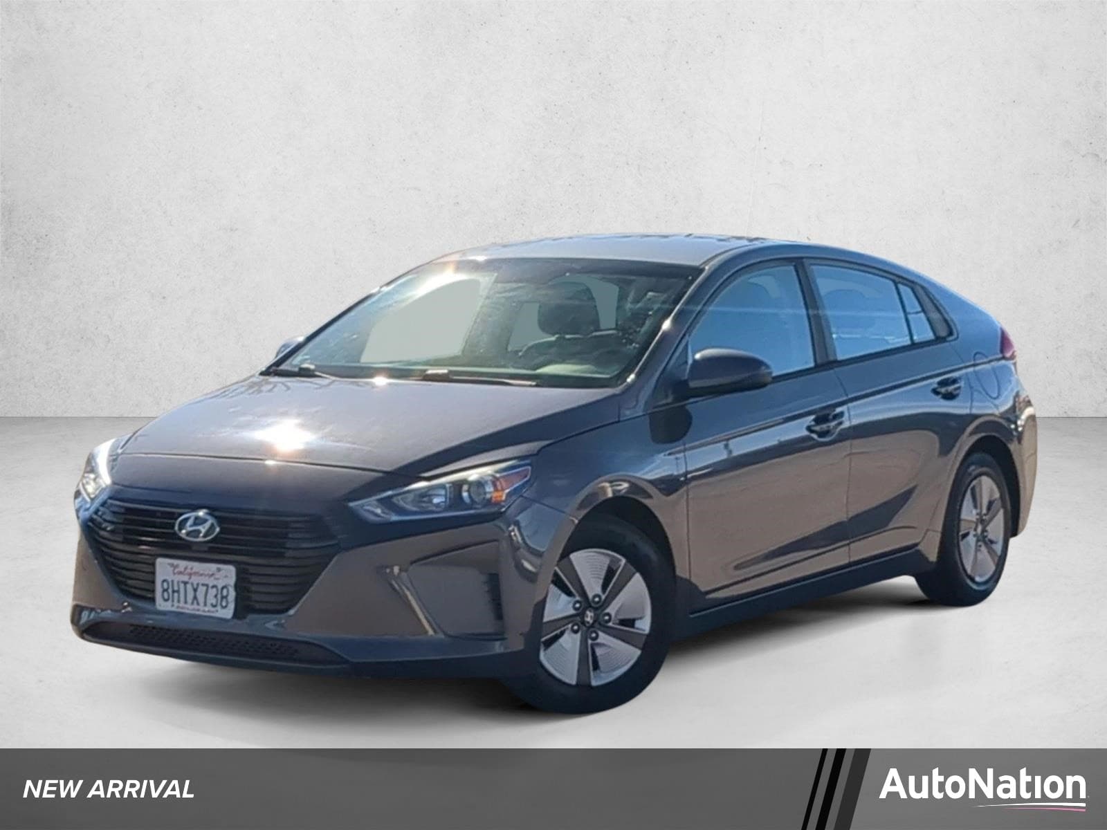 2019 Hyundai Ioniq Hybrid Blue — photo 1 of 24