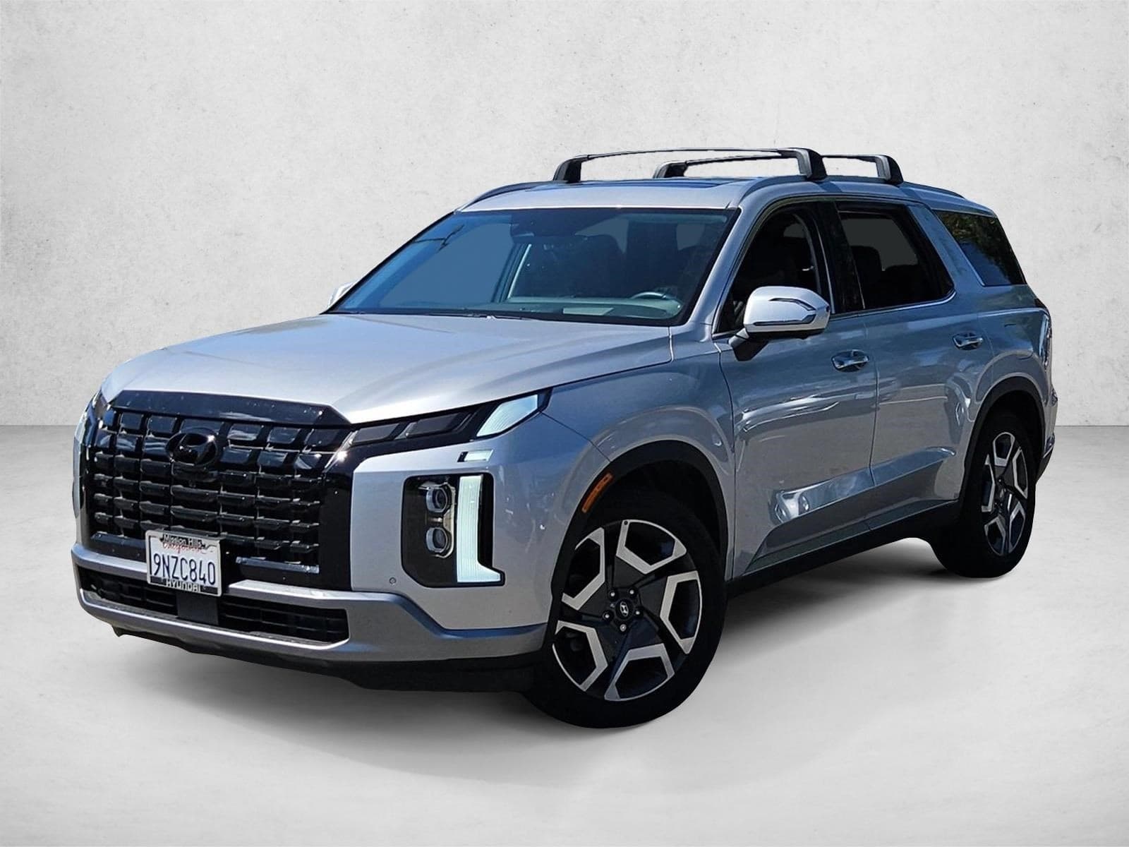 2025 Hyundai Palisade Limited — photo 1 of 16