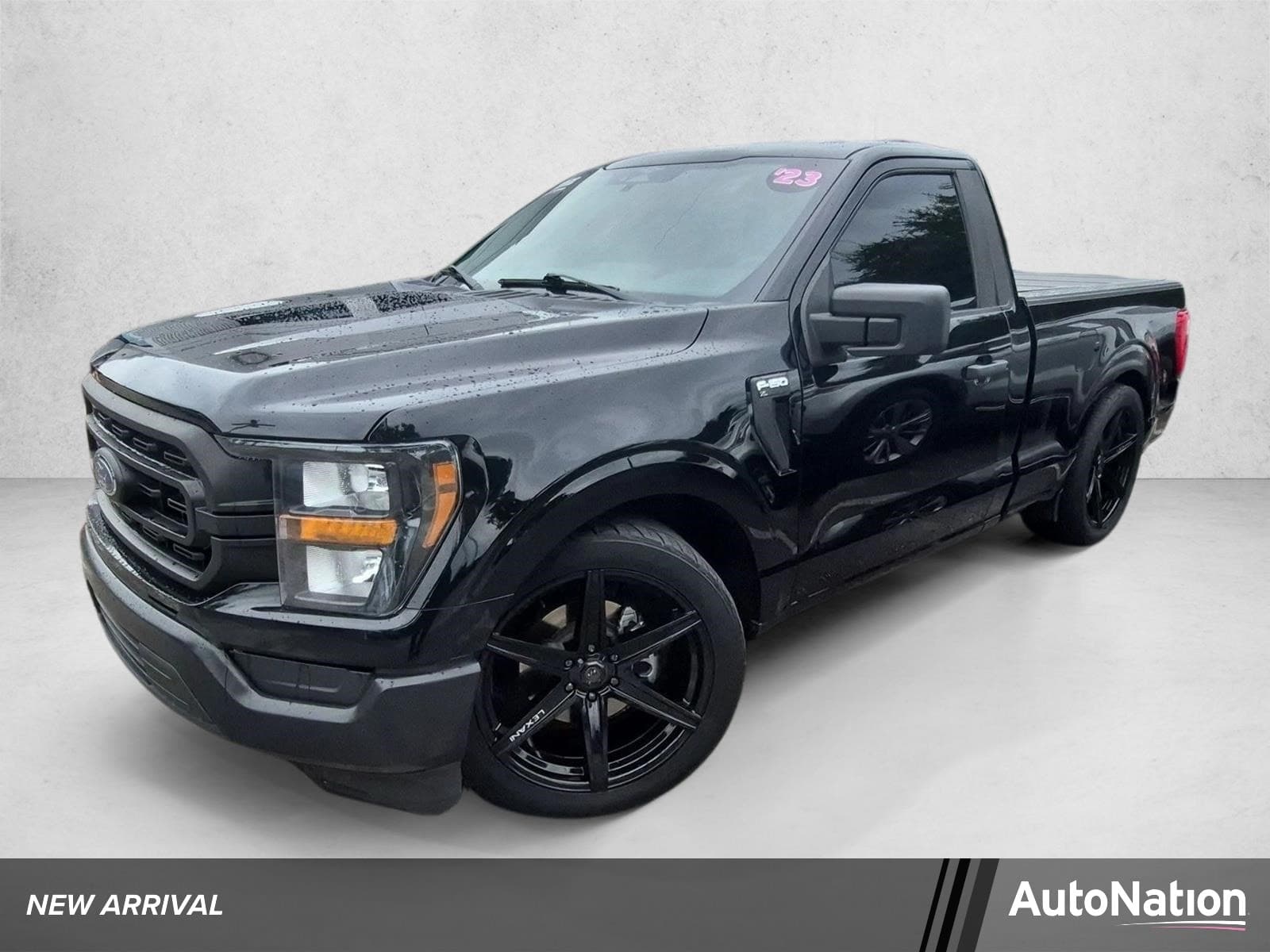 2023 Ford F-150 XL — photo 1 of 17