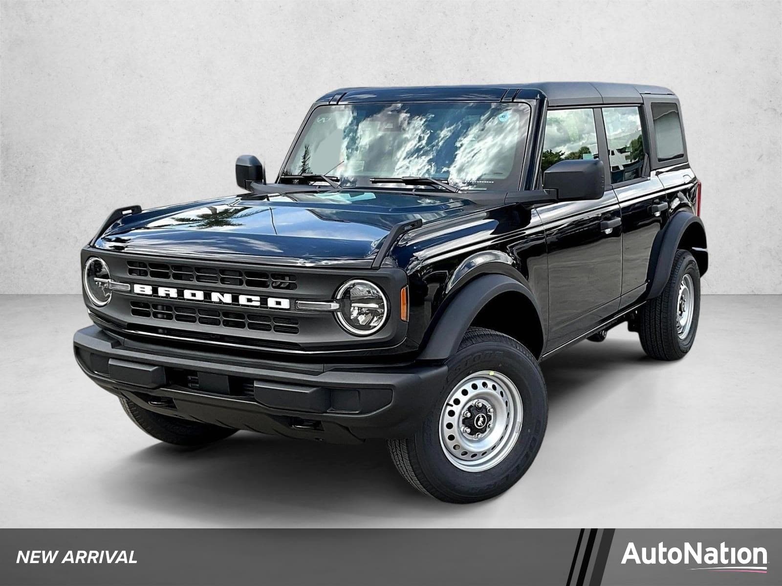 2026 Ford Bronco Base — photo 1 of 27