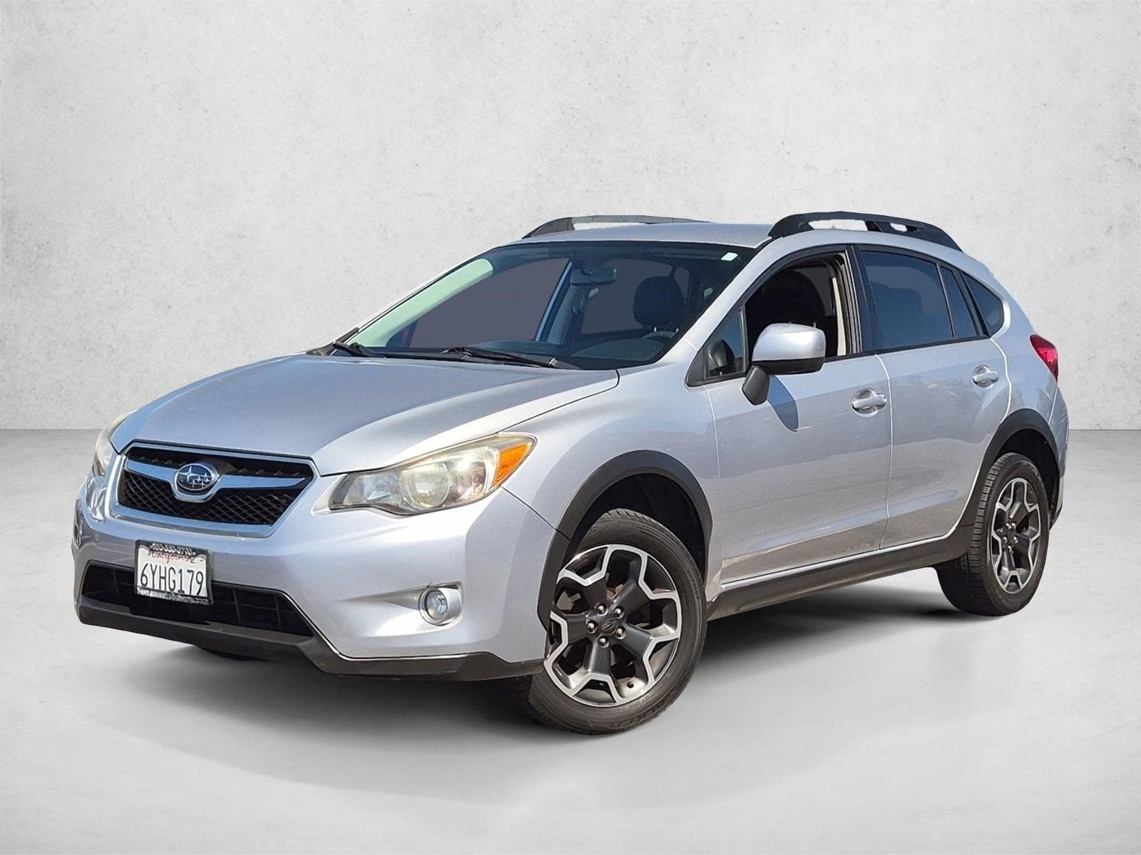 2013 Subaru XV Crosstrek Base — photo 1 of 15