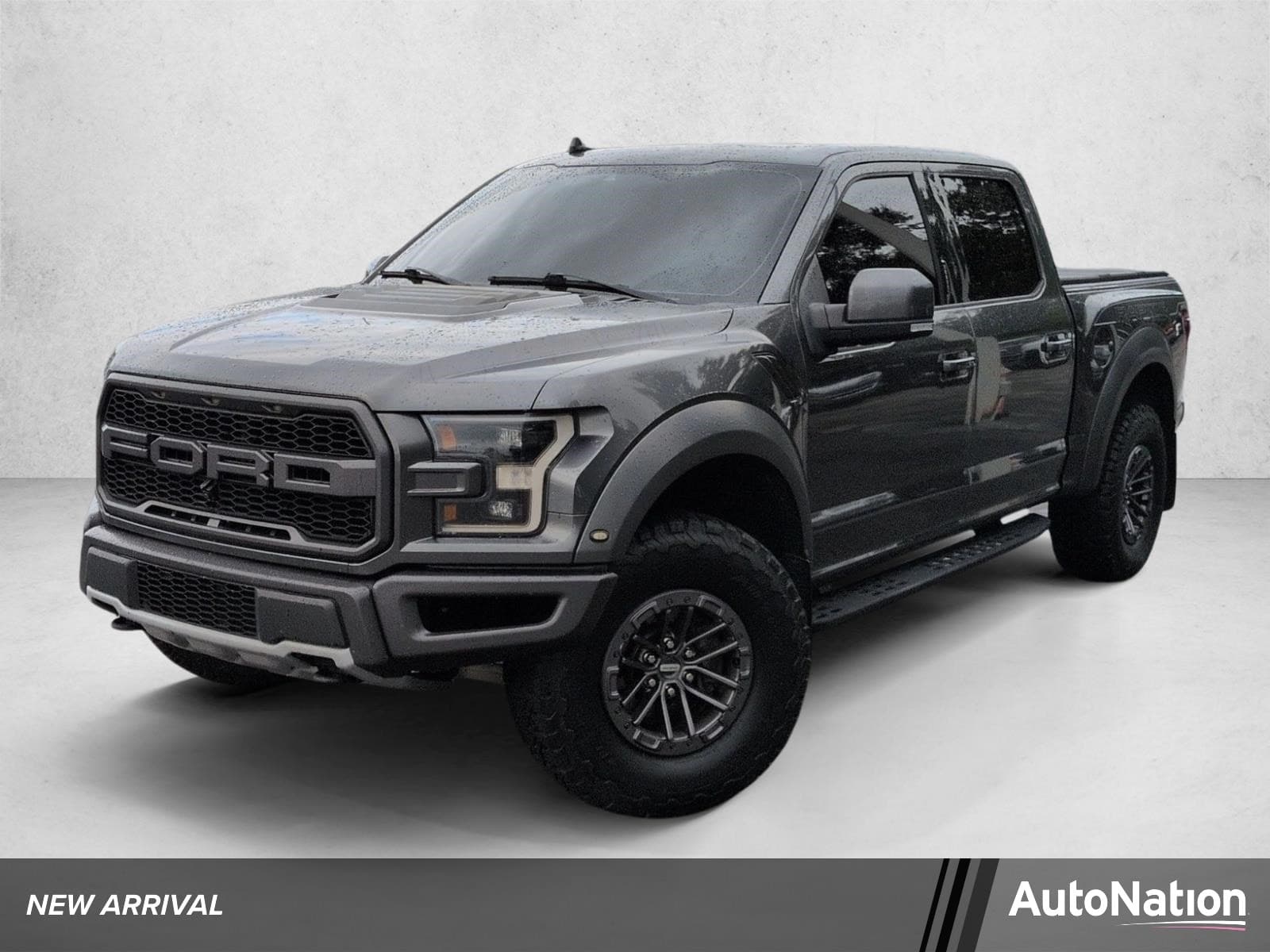 2020 Ford F-150 Raptor — photo 1 of 20