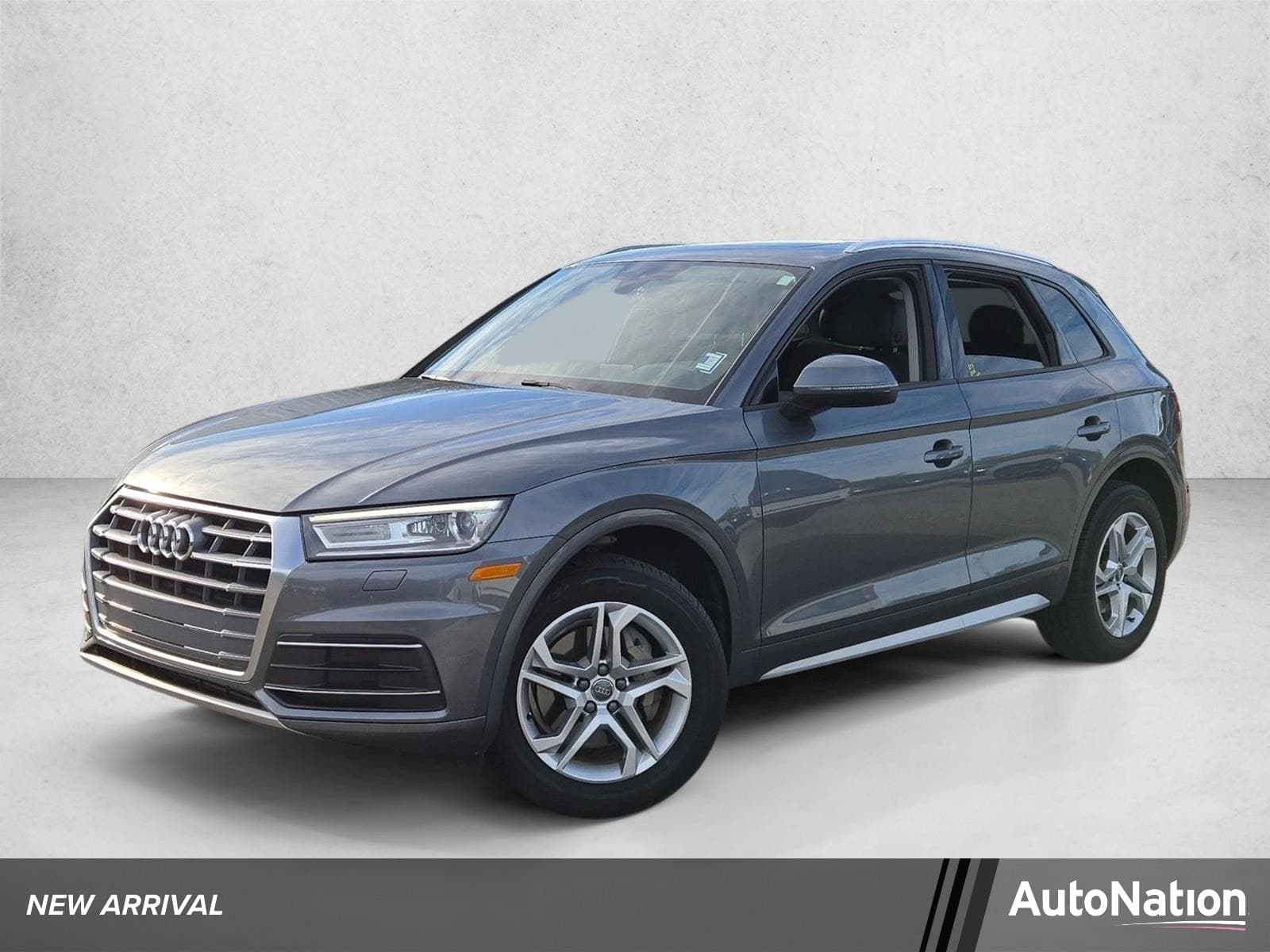 2018 Audi Q5 Premium — photo 1 of 17