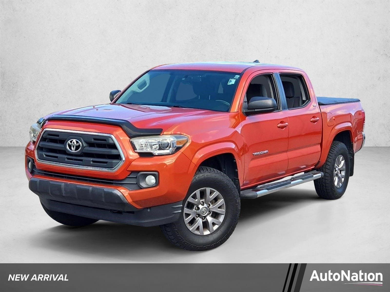 2016 Toyota Tacoma SR5 — photo 1 of 16