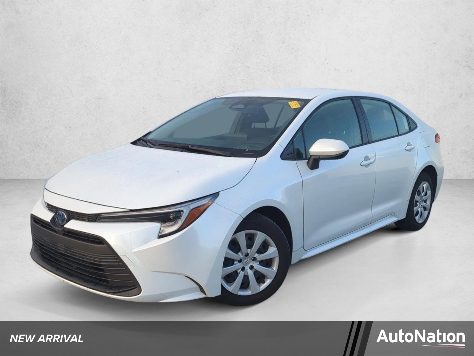 2024 Toyota Corolla Hybrid LE — photo 1 of 20