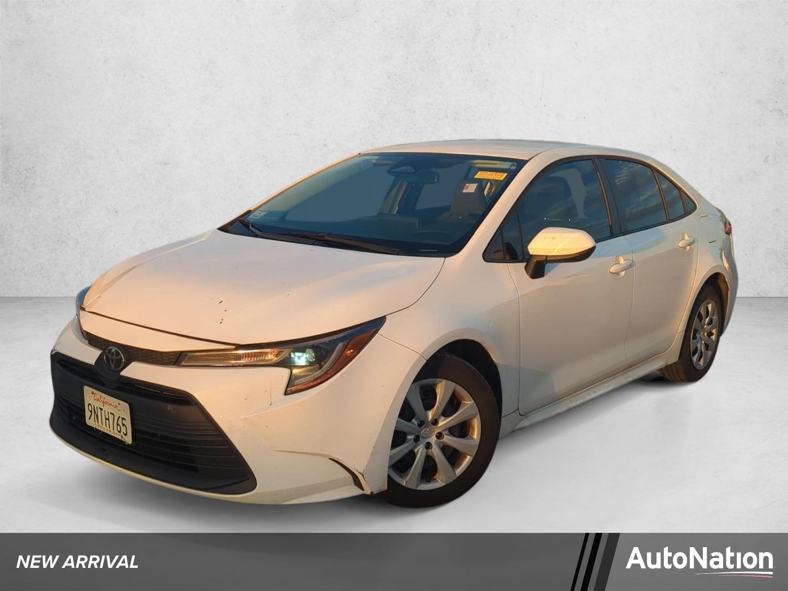 2024 Toyota Corolla LE — photo 1 of 17