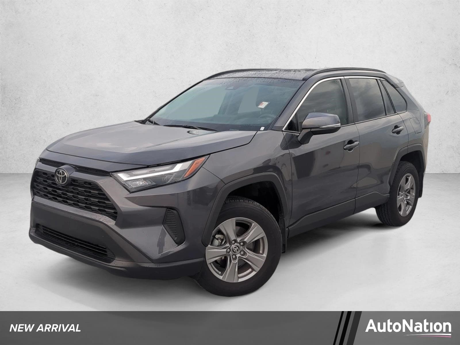 2025 Toyota RAV4 XLE — photo 1 of 29