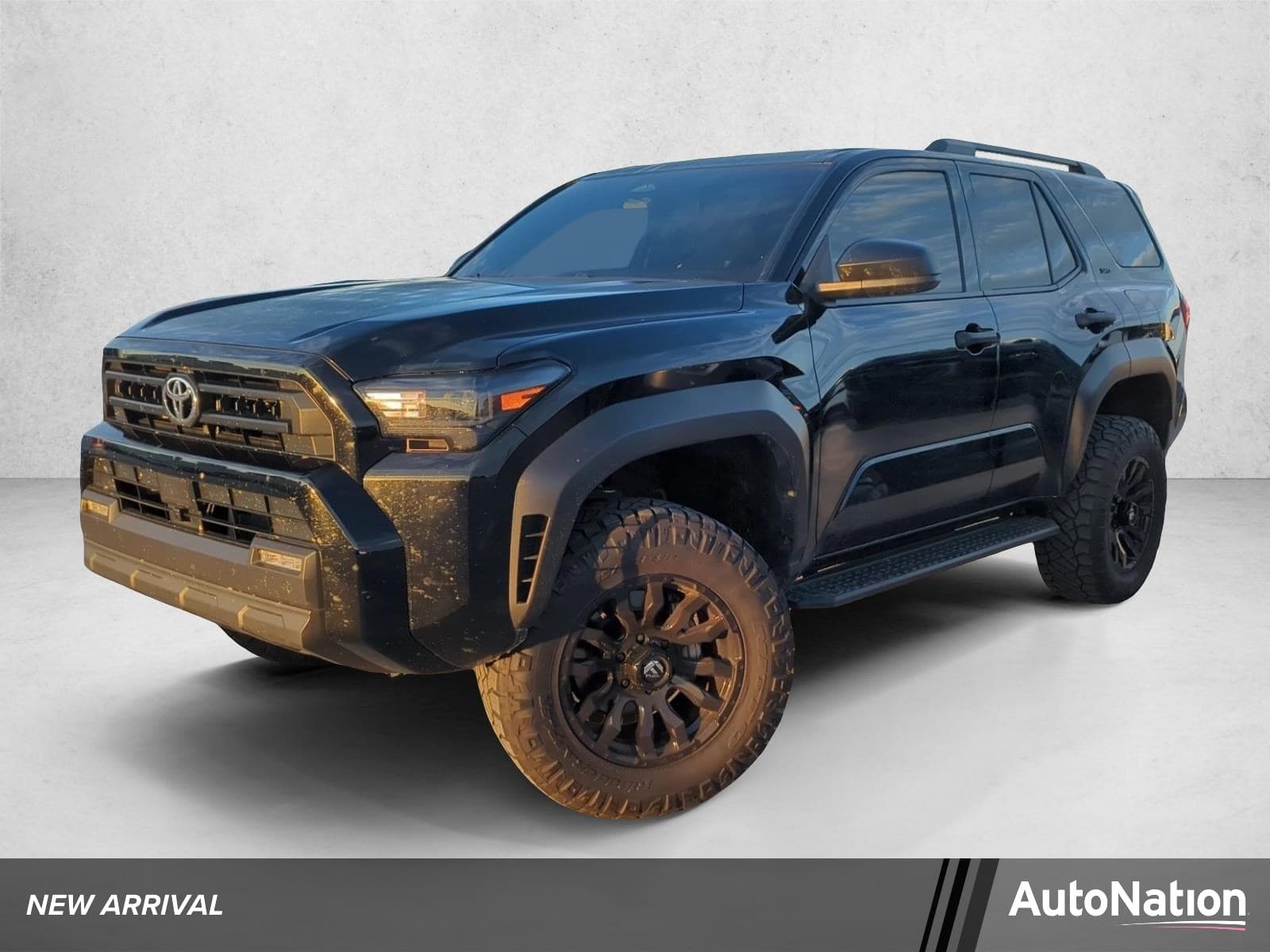 2025 Toyota 4Runner SR5 — photo 1 of 28