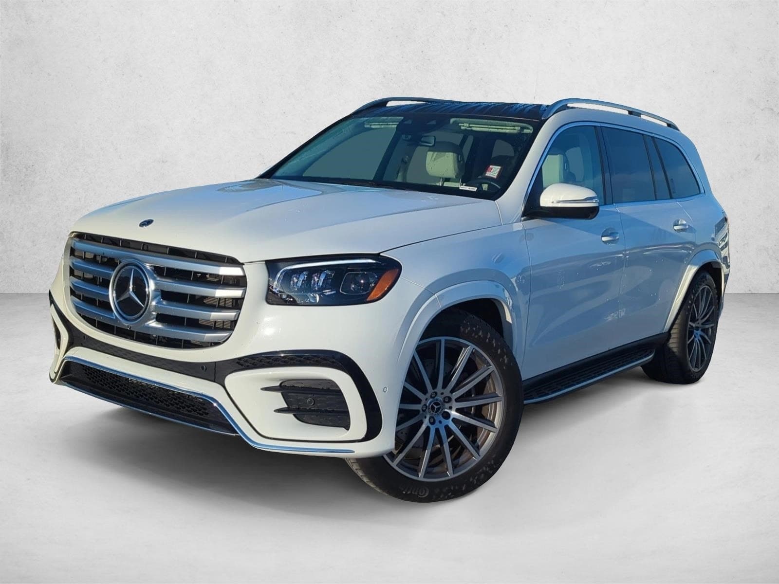 2024 Mercedes-Benz GLS Base — photo 1 of 26