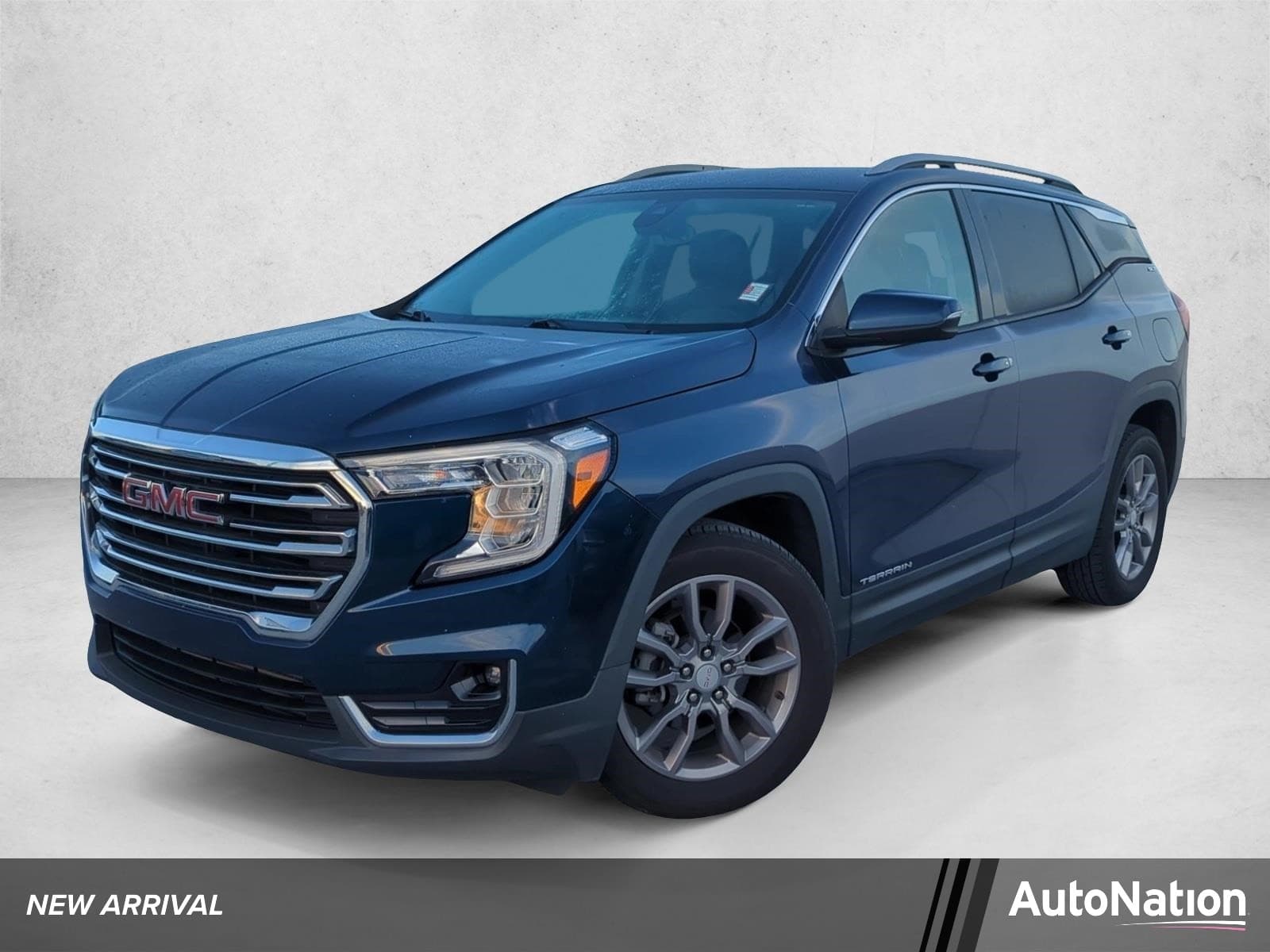 2022 GMC Terrain SLT — photo 1 of 27