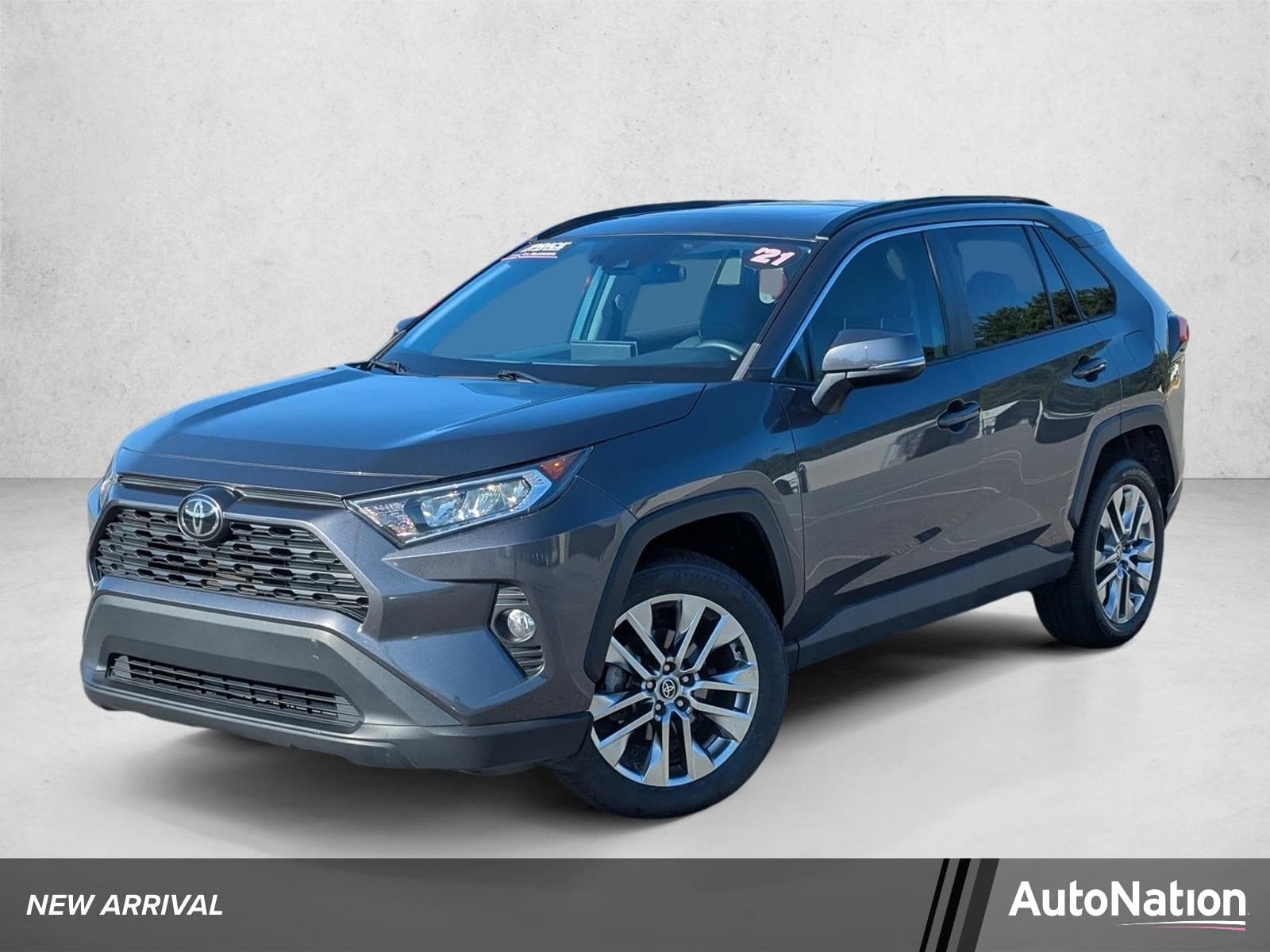 2021 Toyota RAV4 XLE Premium — photo 1 of 30