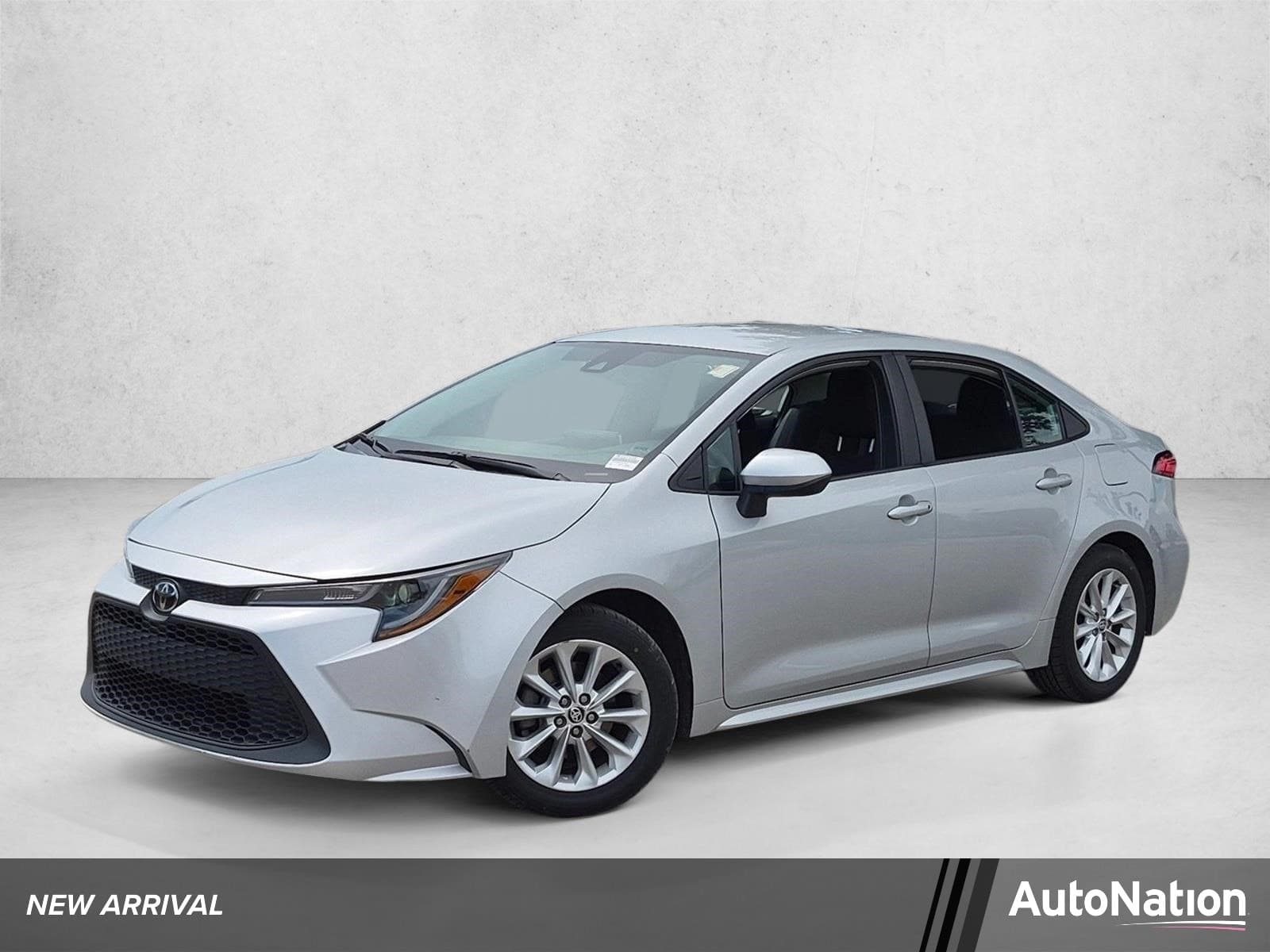 2021 Toyota Corolla LE — photo 1 of 17