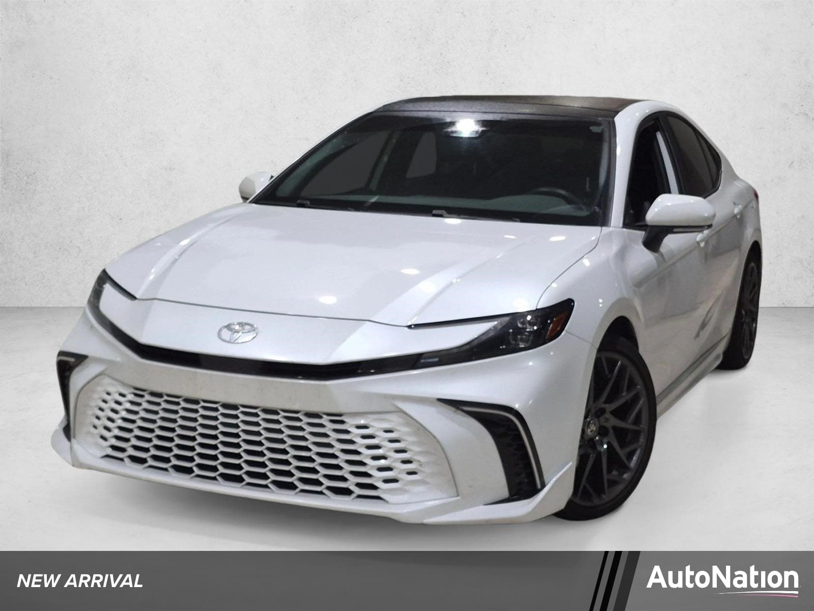 2025 Toyota Camry XSE — photo 1 of 23