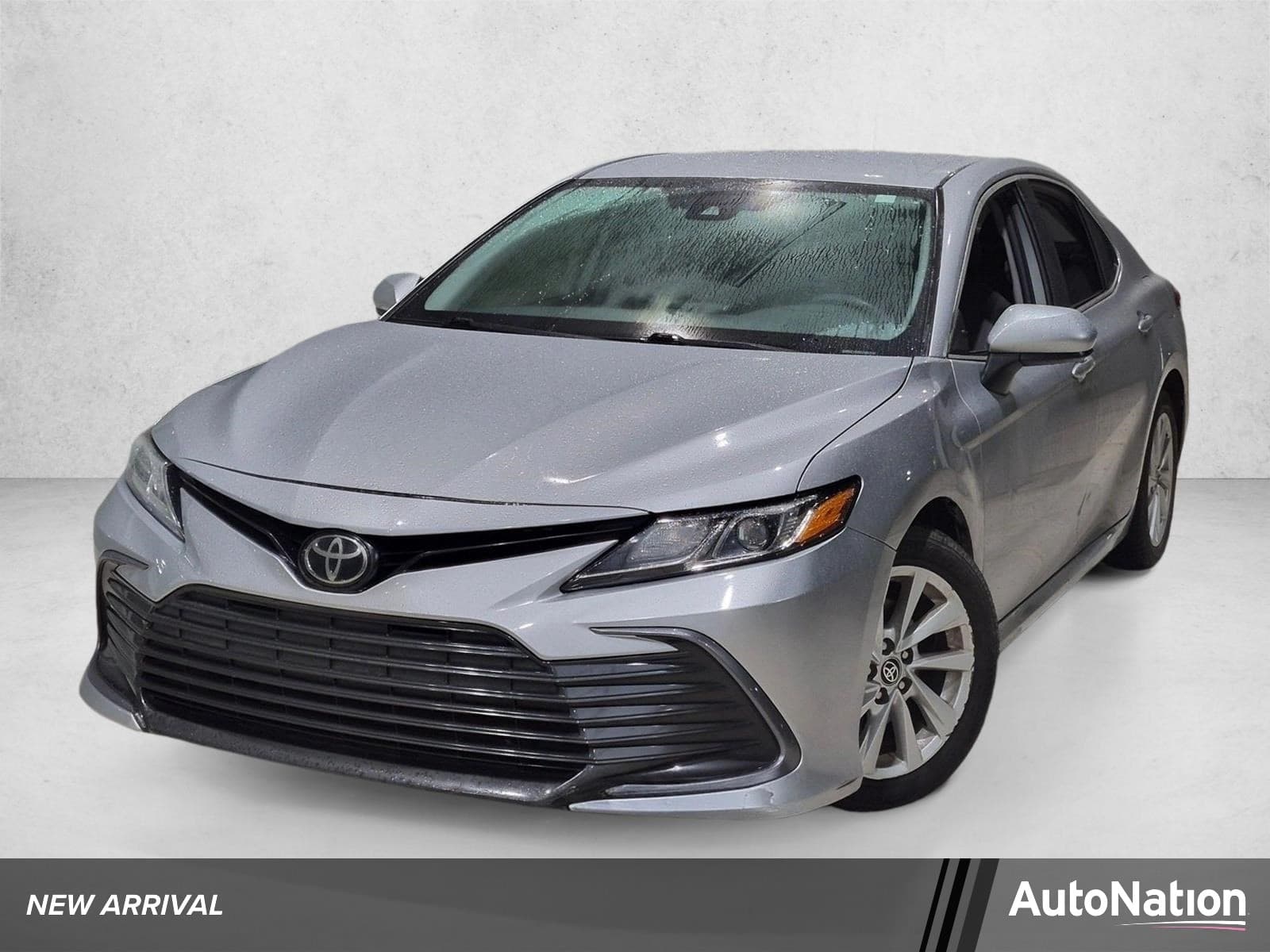 2023 Toyota Camry LE — photo 1 of 25