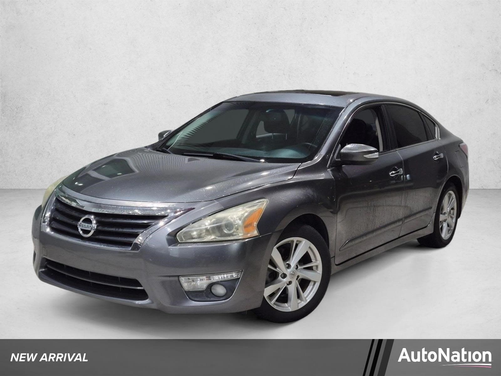 2014 Nissan Altima 2.5 SV — photo 1 of 23