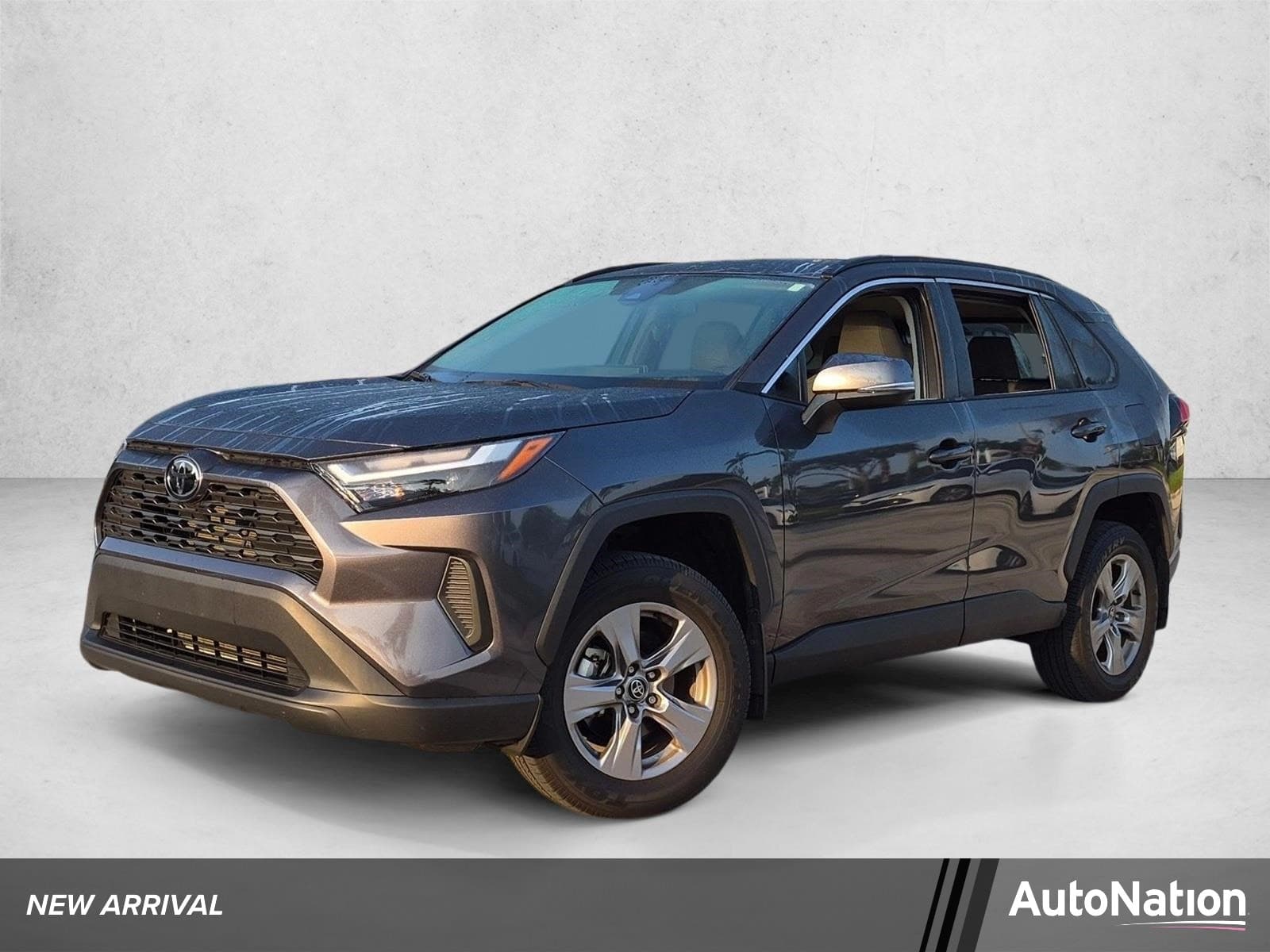 2025 Toyota RAV4 XLE — photo 1 of 15
