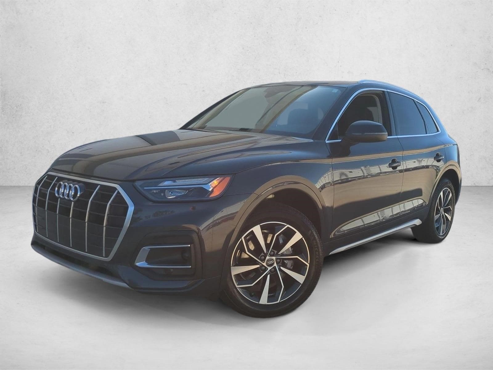 2021 Audi Q5 Base — photo 1 of 25